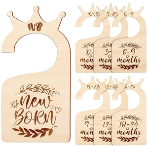 Set di 7 Divisori per Armadio <span class=keywords><strong>in</strong></span> <span class=keywords><strong>Legno</strong></span> Rustico Fatto a Mano per Neonati, Separatori <span class=keywords><strong>da</strong></span> <span class=keywords><strong>Parete</strong></span> Incisi per Guardaroba - Product Image 2