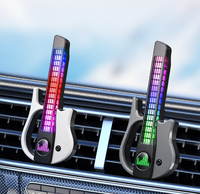 Nouveau diffuseur de parfum pour voiture à fixation sur grille d'aération, ornement créatif pour parfumer la voiture, parfum d'intérieur de voiture haut de gamme
