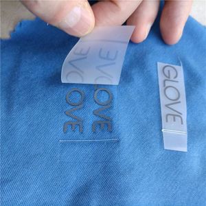 Logo personnalisé pour vêtements, étiquette en silicone 3D, logo en caoutchouc silicone gaufré, col de vêtement en silicone imprimé sur tissu, étiquette de col en silicone - Product Image 1