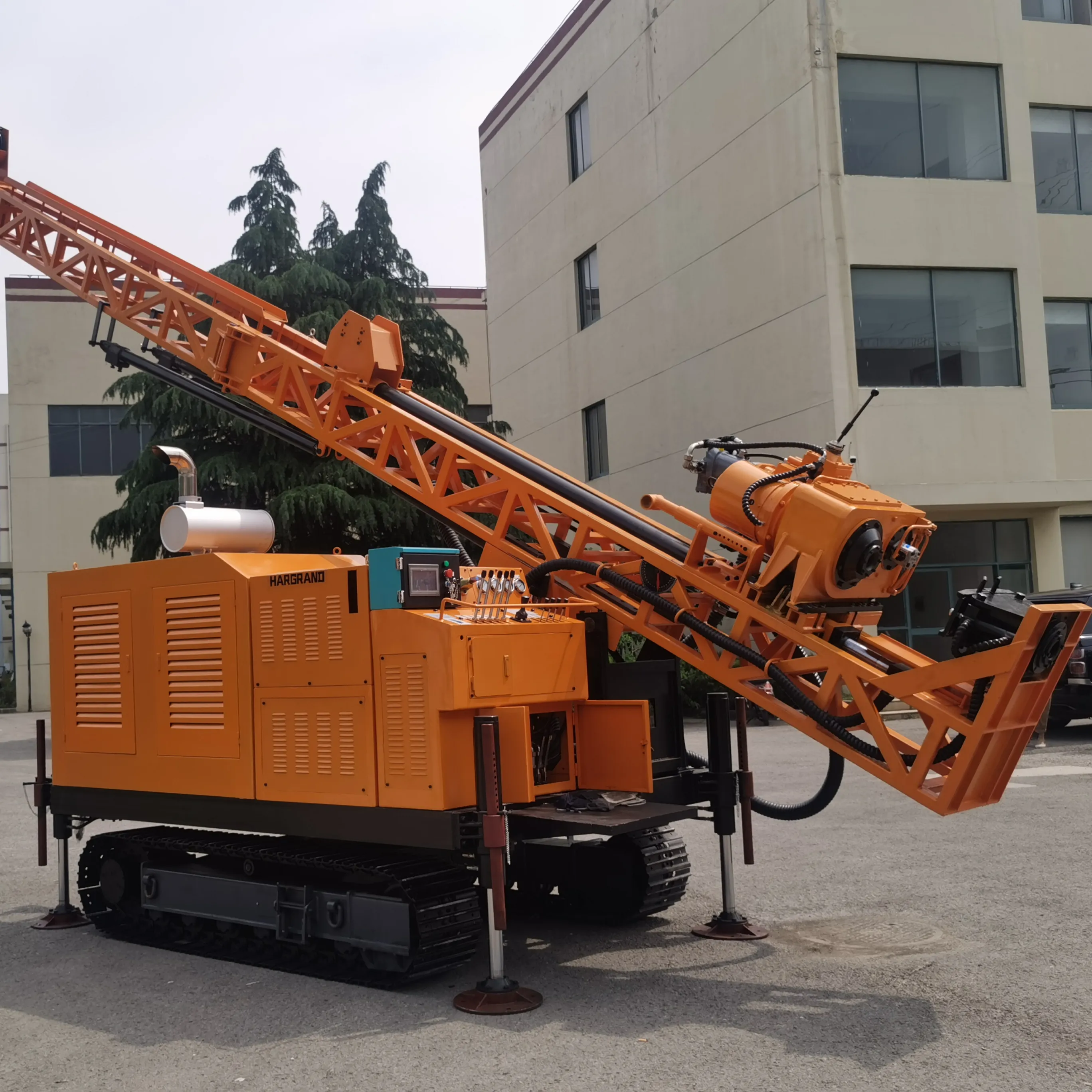 600m 1200m 1800m Full Hydraulic Portable Diamond Core Drilling Rig for Mining Drilling