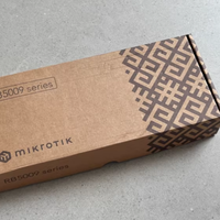 MikroTik RB5009UG + S + Router, dengan USB 3.0, 1G ,2.5G Ethernet, 10G SFP + Cage