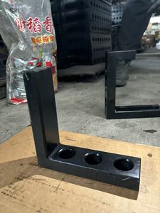 Righello Angolare di Posizionamento per Tavolo da Saldatura in Ghisa Porosa - Compatibilità Flessibile con Dispositivi di Fissaggio CE - Product Image 3