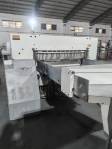 Máy cắt giấy 137 HPM tự động 1370mm hoàn thành chức năng - Product Image 4