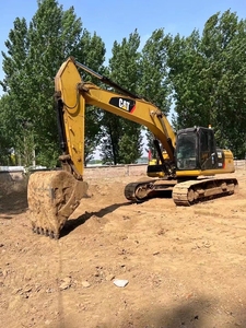 Excavadora de cadenas Caterpillar 323D2L usada en oferta, en buen estado de funcionamiento, excavadora de segunda mano de 20 toneladas con certificación CE y martillo hidráulico. - Product Image 3