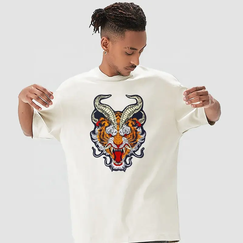 Bán Buôn Tùy Chỉnh Men Loose Áo Thun Thêu Logo Áo Phông Tùy Chỉnh Sắt Trên Chenille Thêu Tiger Patches T-shirts