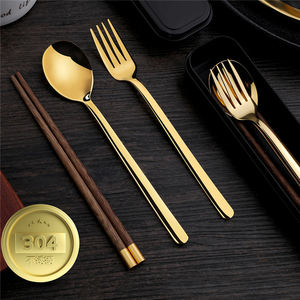 Ensemble de baguettes et de fourchette en or de voyage réutilisables portables en acier inoxydable avec étui noir dans une <span class=keywords><strong>pochette</strong></span> - Product Image 5