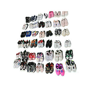 Zapatillas y sandalias usadas para niños por kilo, grado B, zapatos infantiles de segunda mano, estilo chunky, varios tamaños y colores. - Product Image 4