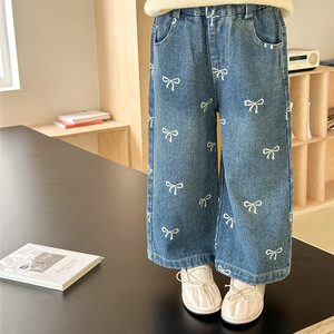 Jeans a Gamba Larga con Stampa a Fiocco per Bambine, <span class=keywords><strong>Vita</strong></span> <span class=keywords><strong>Alta</strong></span> e Vestibilità Comoda - Product Image 4