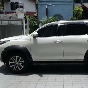 Guardabarros de Fibra de Carbono ABS de Color Negro, Nuevo Diseño en Oferta, para Toyota Fortuner 2016 en Adelante - Product Image 2