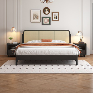 Letto Matrimoniale in Legno Massello Stile Francese Retrò Mid-Century Moderno Semplice Lusso Leggero Nordico 1.8m con Spazio di Stoccaggio e Imbottitura Morbida - Product Image 2