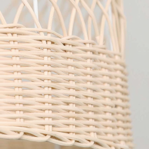 โคมไฟเพดานหวายทำมือโครงสร้างน้ำหนักเบาและน่าดึงดูดการตกแต่งสำหรับห้องนั่งเล่น - Product Image 1