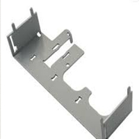 Fabrication sur mesure de pièces de véhicules en tôle, découpe laser, pliage, soudage, service de fabrication