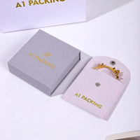 Caixa de Joias Magnética A1 com Acabamento em Linho Texturizado, Logo em Folha Dourada, Bolsa Interna de Veludo, Saco de Presente, Conjunto de Presente com Logo Personalizado
