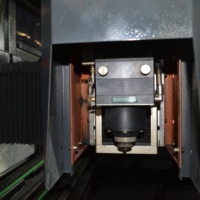 Table d'échange pour machine de découpe laser CNC en fibre optique, avec plaque de couverture fermée en acier Lincoln - Prix