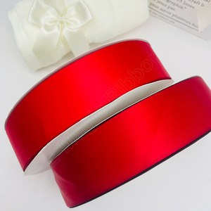 E-magic diskon besar grosir pita Satin sutra gulungan poliester wajah ganda tunggal 1.5 inci merah dengan Logo - Product Image 1