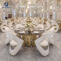 Projet personnalisé Hôtel Café Bar Restaurant Mobilier de luxe au design moderne Ensemble table à manger et chaises de mariage en acier inoxydable