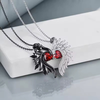 Collier pour couple en argent sterling 925 avec ailes d'ange et pierres précieuses en forme de cœur rouge, cadeau idéal pour un anniversaire ou la Saint-Valentin pour les couples