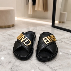 YESTEEM Nuove Ciabatte con Plateau in Metallo Stile Europeo e Americano, <span class=keywords><strong>Sandali</strong></span> Moda <span class=keywords><strong>Donna</strong></span> con Cinturino Incrociato - Product Image 2