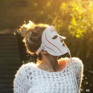 Dispositivo Facial LED Portátil Recargable <span class=keywords><strong>Aduro</strong></span> Multifuncional de 7+1 Colores con Tratamiento para el Acné y Rejuvenecimiento de la Piel - Product Image 5