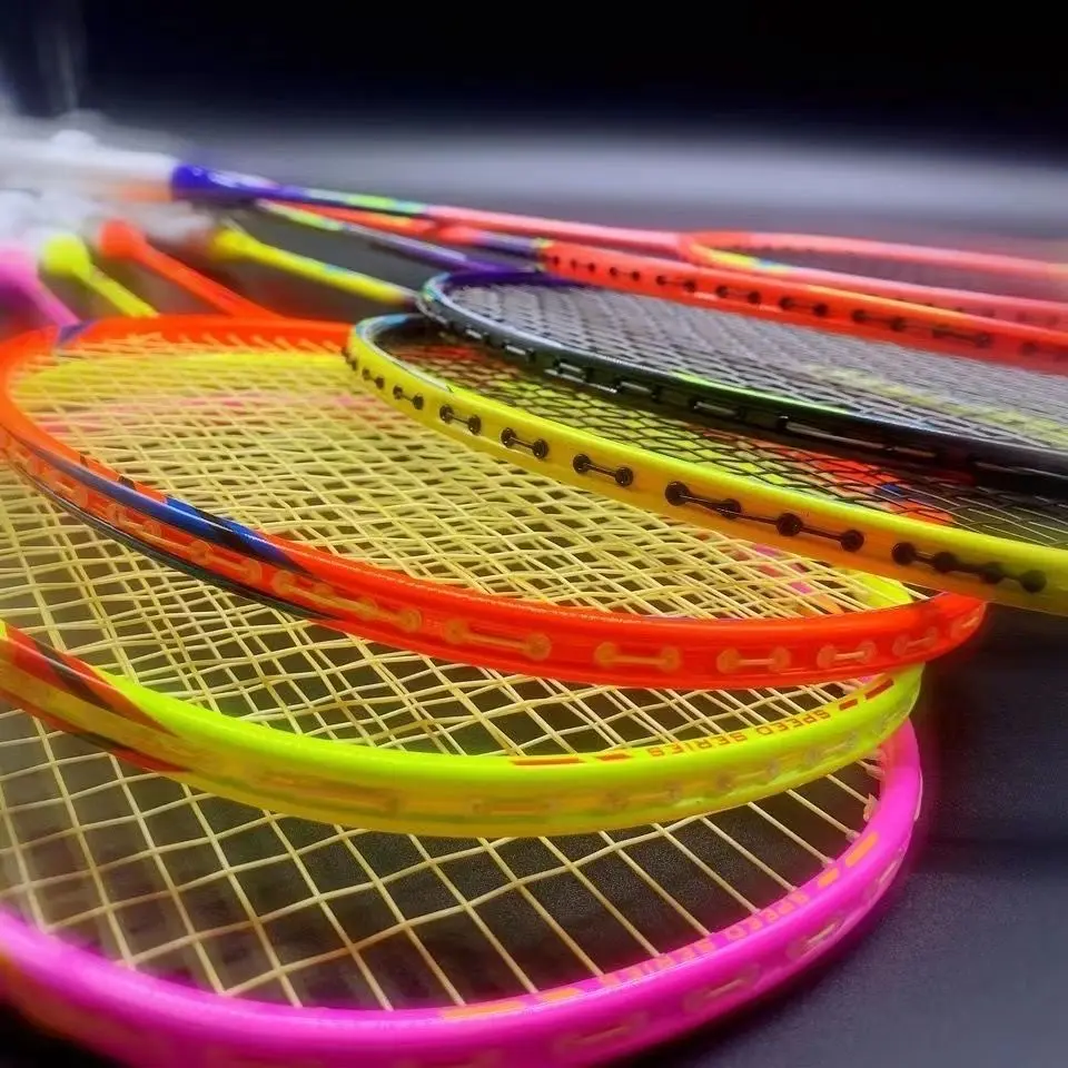 Profesyonel oyuncular için marka adı 4u tam karbon fiber grafit badminton raketi