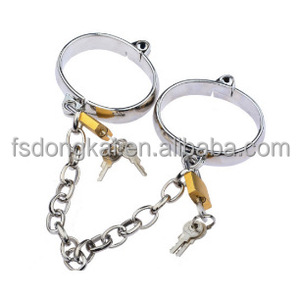 Esposas y grilletes <span class=keywords><strong>de</strong></span> aleación <span class=keywords><strong>de</strong></span> zinc <span class=keywords><strong>de</strong></span> alta calidad, juego <span class=keywords><strong>de</strong></span> Bondage BDSM para <span class=keywords><strong>parejas</strong></span>, Juguetes sexuales - Product Image 2