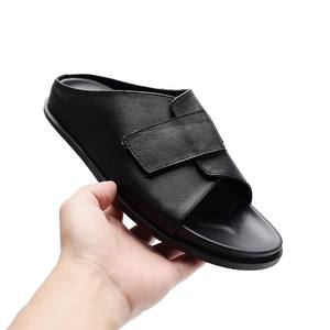 Sandales en <span class=keywords><strong>cuir</strong></span> véritable pour hommes tendance et décontractées 2025, sandales d'été à la mode pour l'extérieur - Product Image 4