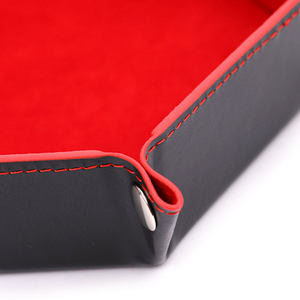 Plateau à dés pliable Boîte à dés en cuir PU pliant hexagone Coin carré Plateau à dés - Product Image 3