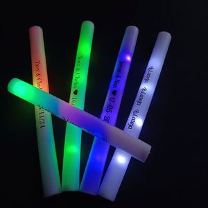 Tùy chỉnh in ấn mang nhãn hiệu bọt Gậy 100pcs 48cm 18 inch ánh sáng lên đồ chơi 2024 Hot biểu tượng tùy chỉnh Glow LED Flashing Stick - Product Image 1