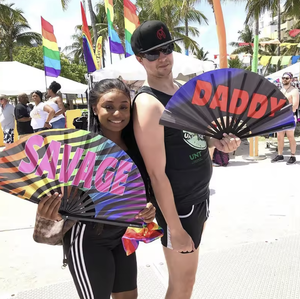 مروحة يد كبيرة BSBH 13 بوصة بشعار مخصص ، مروحة يد من الخيزران قابلة للطي ، مراوح مخصصة لحفلات الزفاف - Product Image 6