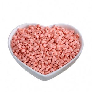 Mélange maître de granulés noirs pigmentés 52% de qualité industrielle pour le pompage du plastique par moulage par injection - Product Image 1