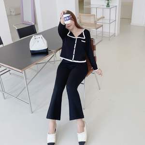 Pantalones vaqueros acampanados de cintura alta Runqi N8035 Plus Size, negros, de algodón elástico, moldeadores para mujer - Product Image 2