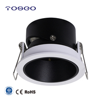 Plafonnier LED moderne anti-éblouissement avec angle de faisceau orientable et corps en aluminium pour salon