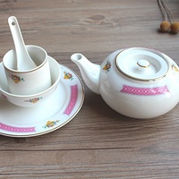 Nouvelles assiettes et bols en céramique vintage à bord doré, motif fleur de prunier, rétro, pour fruits, riz, nouilles, desserts, avec cuillères et pots ovales