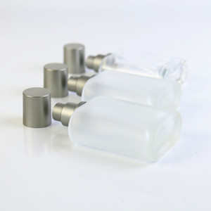 Perfume Glass <strong>Bottle</strong> Perfume 2020 Wholesale Direct Price Fashion <strong>Personalised</strong> Perfume Glass Spray <strong>Bottle</strong> - Product Image 3