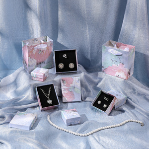 Caja de Joyería para Collares y Pendientes, Set de Joyería, Caja de Kraft para Joyas, Organizador de Anillos, Collares, Pendientes y Pulseras, Empaque para Niñas - Product Image 1