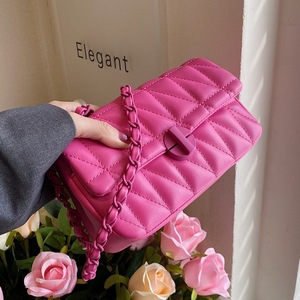 Nuevo Bolso de Hombro y Bandolera de PU de Alta Gama, Cuadrado Mediano, con Cadena Rómbica, Bordado, a la Moda, Combinable con <span class=keywords><strong>Todo</strong></span> - Product Image 1