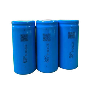 Batteria Cilindrica Ricaricabile LiFePO4 32700 32650 3.2V 6000mAh 5500mAh 6200mAh per Veicoli Elettrici e Prodotti Digitali - Product Image 4