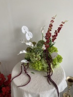 Centre de table en rose artificielle de haute qualité, durable, en soie et mousse, couleur bordeaux et vert, chemin de table pour mariage QSLH