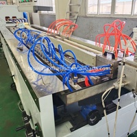 Machine automatique de fabrication de gaines circulaires à fente ouverte en PVC, ligne de production d'extrusion de gaines de câblage en plastique PVC