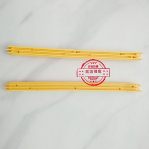 แถบตกแต่งขอบบันไดเลื่อน L4733215354555658AB สีดำ อะไหล่ลิฟต์ - Product Image 2