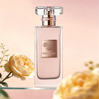 Flacon pulvérisateur en verre rose carré vide pour emballage de parfum féminin, capacité de 50 ml, logo personnalisable