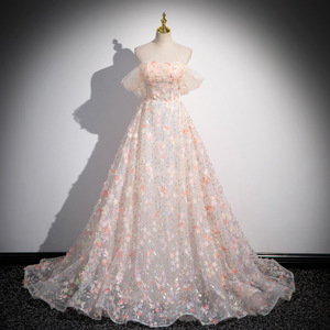 Robes de soirée de luxe pour femmes Jupes Niche Tails Sensible Art <span class=keywords><strong>Fairy</strong></span> Design pour les hôtes de la réunion annuelle Caractéristiques Taille naturelle - Product Image 1