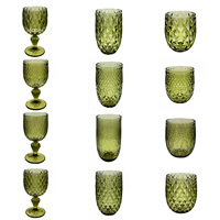 Vente en gros d'usine : Verres à vin rouge vintage XR865, gobelets en verre coloré, style européen, gaufrés, verts et droits
