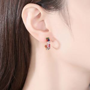 Pendientes Geométricos Vintage de Aleación de Cobre Chapados en Oro con Circonitas de Colores Variados para Mujer - Product Image 2