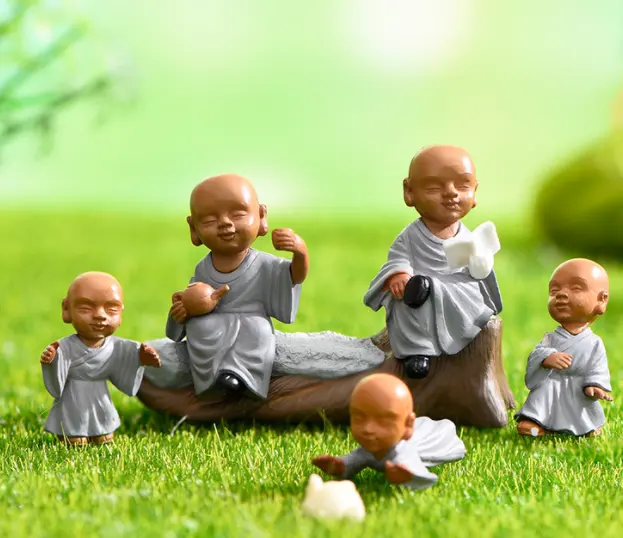 アート & クラフトギフト噴水デスクトップホワイトグレー座っている僧侶東南アジア仏像樹脂仏教徒
