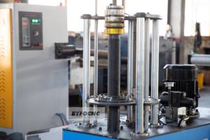 Machine de formage de <span class=keywords><strong>coude</strong></span> ondulé d'angle pour cheminée civile/<span class=keywords><strong>conduit</strong></span> de ventilation/articles de cuisine fabriqués en Chine - Product Image 5