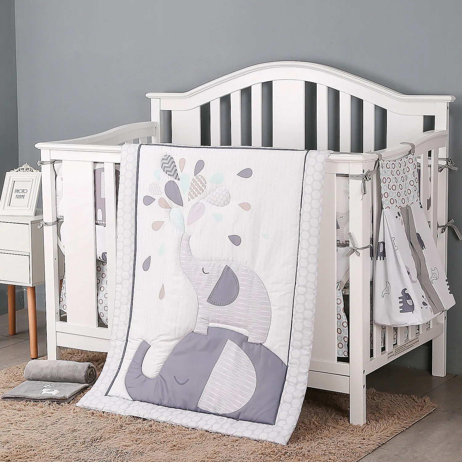 New models 3piece Baby Crib Bedding Set Nursery Bedding for Boys and Girls With Fitted Sheet comforter skirt