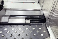 Machine de fraisage CNC horizontale à 4 axes DHM100D avec broche BT50, commande Fanuc, broche unique et pièces automatiques