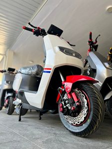 Motocicleta Niu de Alta Velocidad 100km/h con Motor de 1500w, 2000w, 3000w - Product Image 2