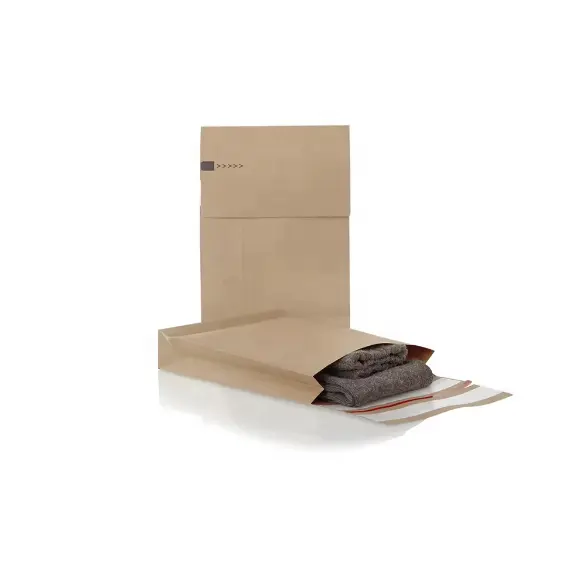 Envelope de papel Kraft com reforço branco para roupas, lenço auto-selo personalizado, envelope Kraft expansível com faixa fácil de rasgar